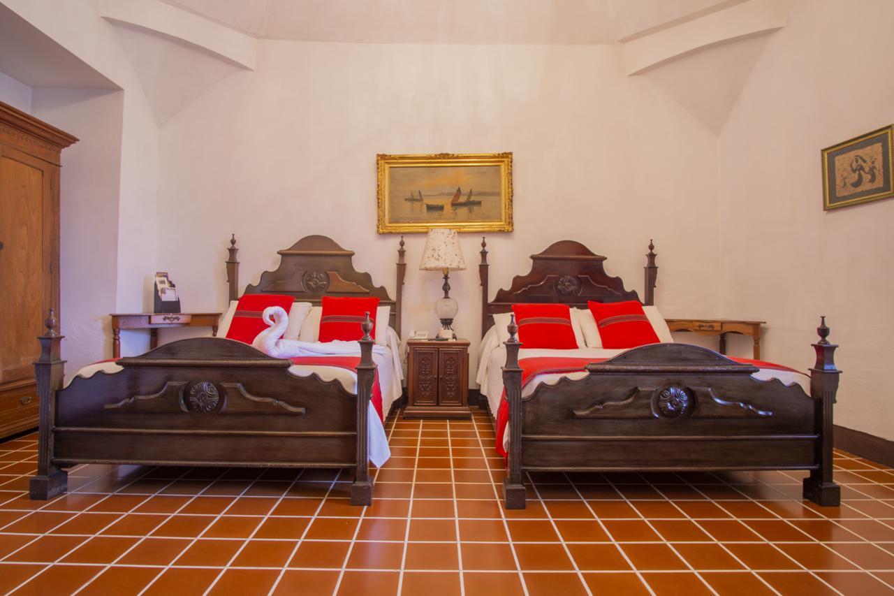 Hotel Posada De Don Rodrigo Antigua Екстериор снимка